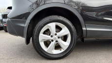 Nissan Qashqai 1.3 DiG-T Acenta Premium 5dr Petrol Hatchback